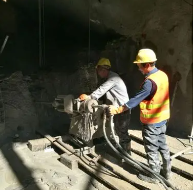 荣成水下抗分散灌浆料特点 水下不分散注浆料介绍